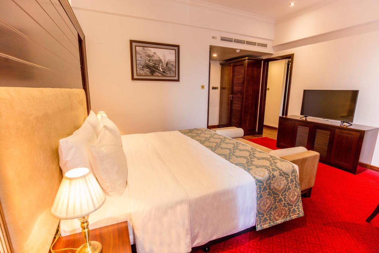 Trillium Boutique City Hotel Коломбо Экстерьер фото