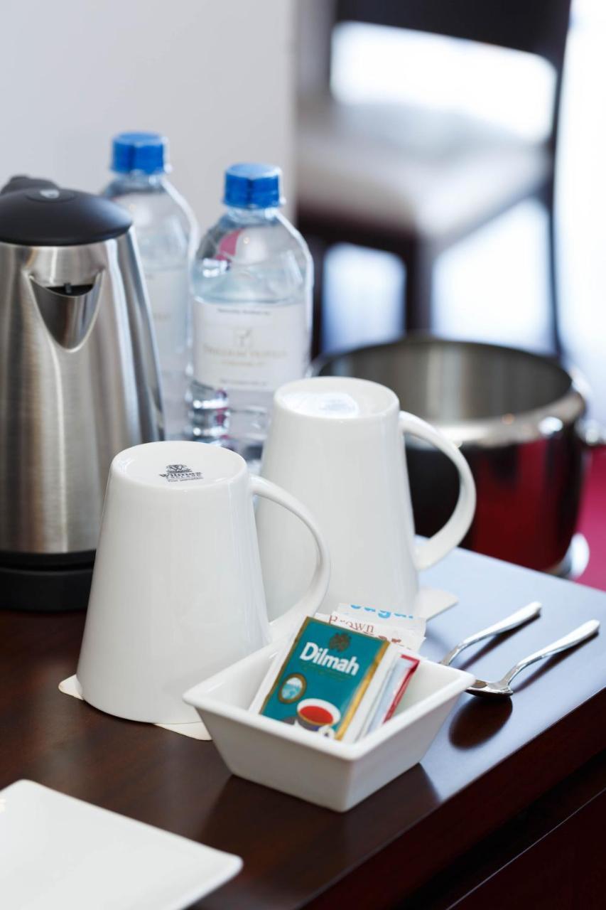 Trillium Boutique City Hotel Коломбо Экстерьер фото